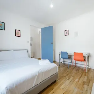Great In Stepney Station - 12 Londen